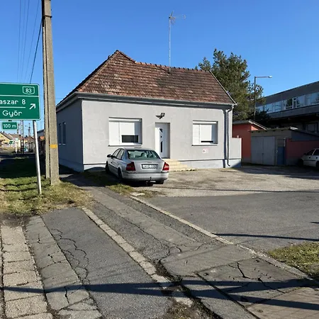 Vamhaz Vendeghaz Apartament *